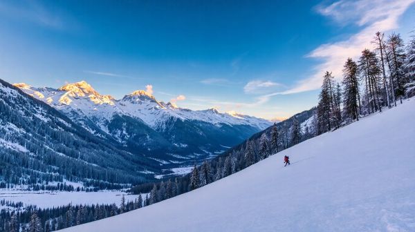 Top Swiss Alps ski getaway deals for an unforgettable trip